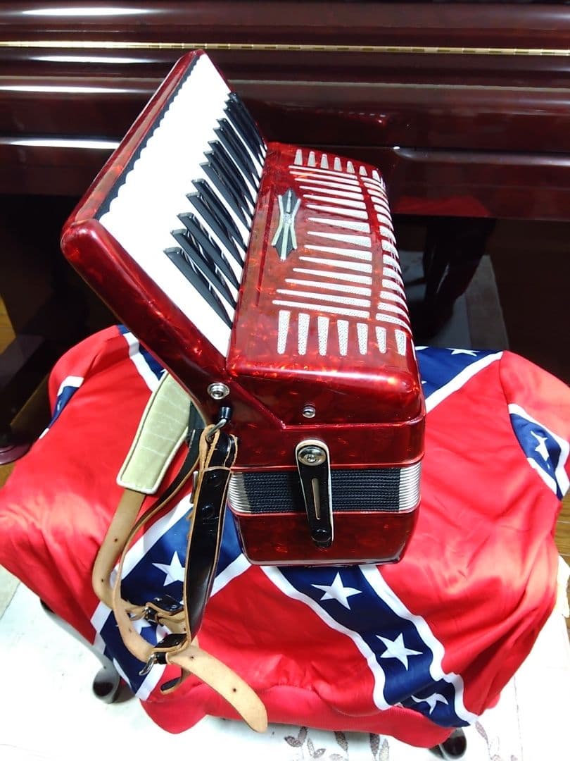 （美品即演奏可）YAMAHA アコーディオン YA-21 【信頼の日本製】