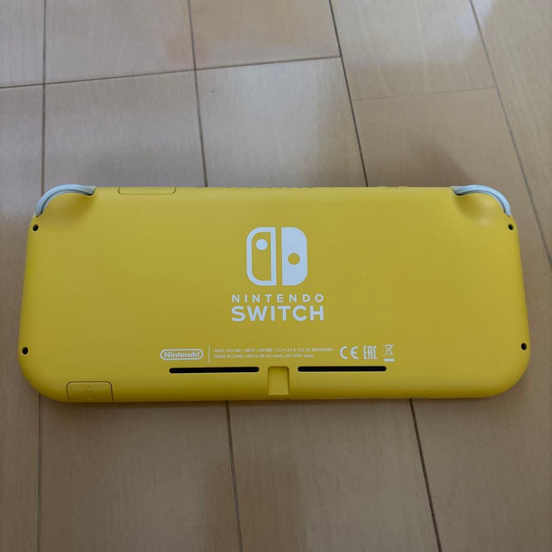Nintendo Switch light 本体　イエロー