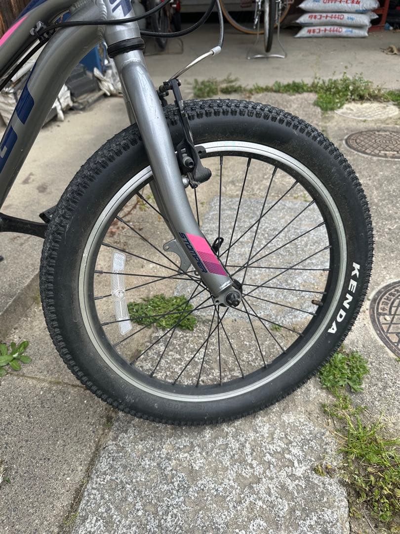 キッズマウンテンバイク　Stomper 20インチ 【滋賀】