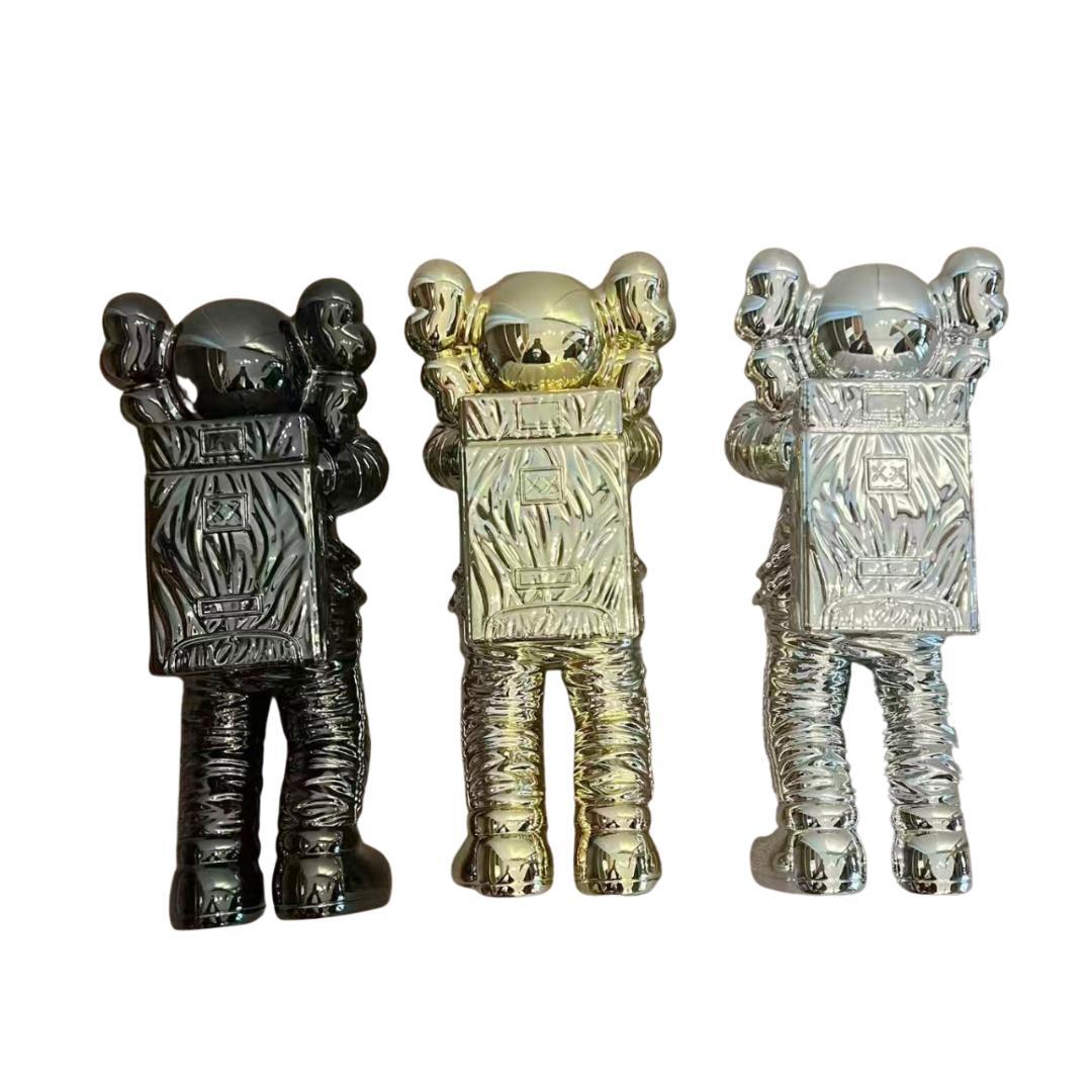 KAWS カウズ フィギュア Holiday Space 3点セット