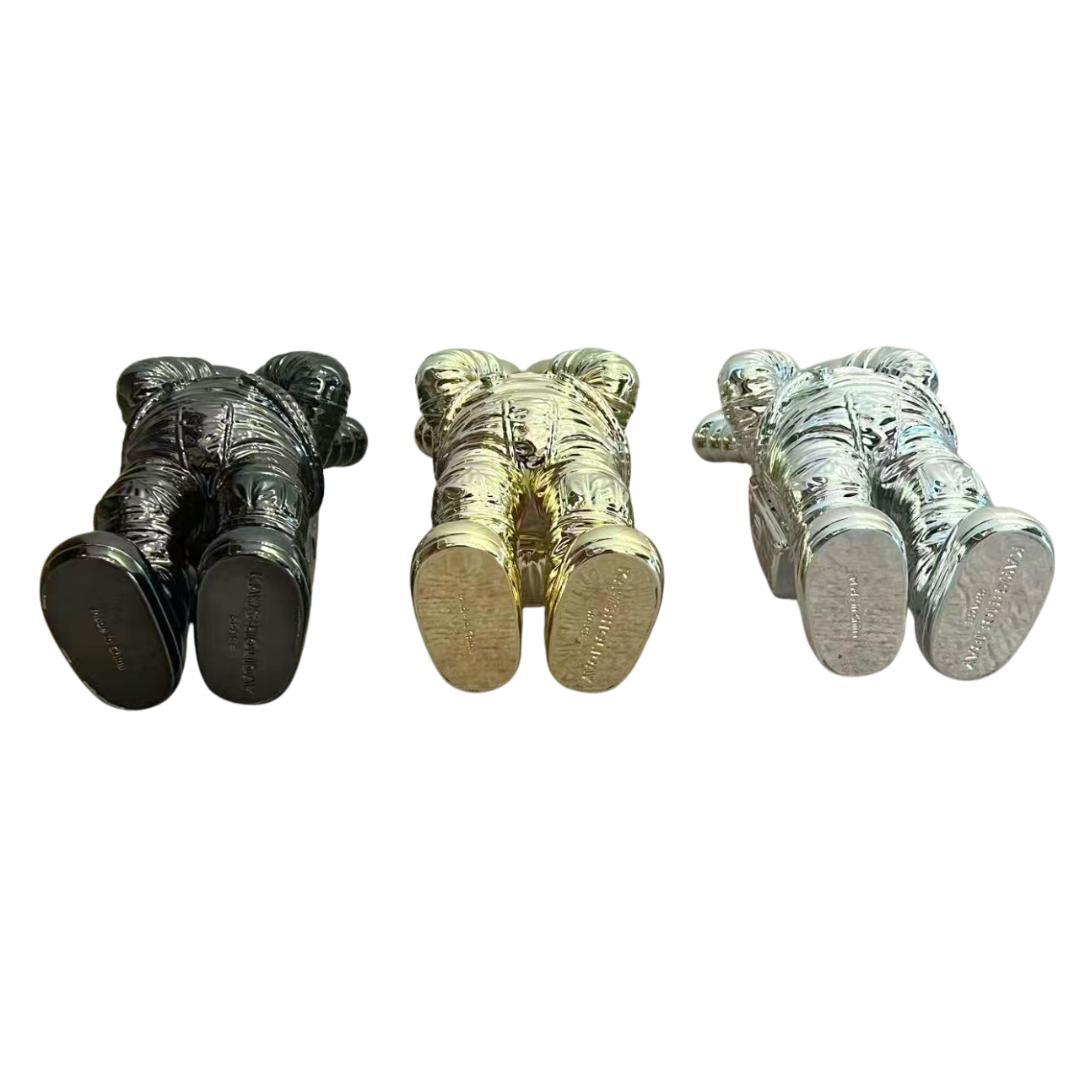 KAWS カウズ フィギュア Holiday Space 3点セット