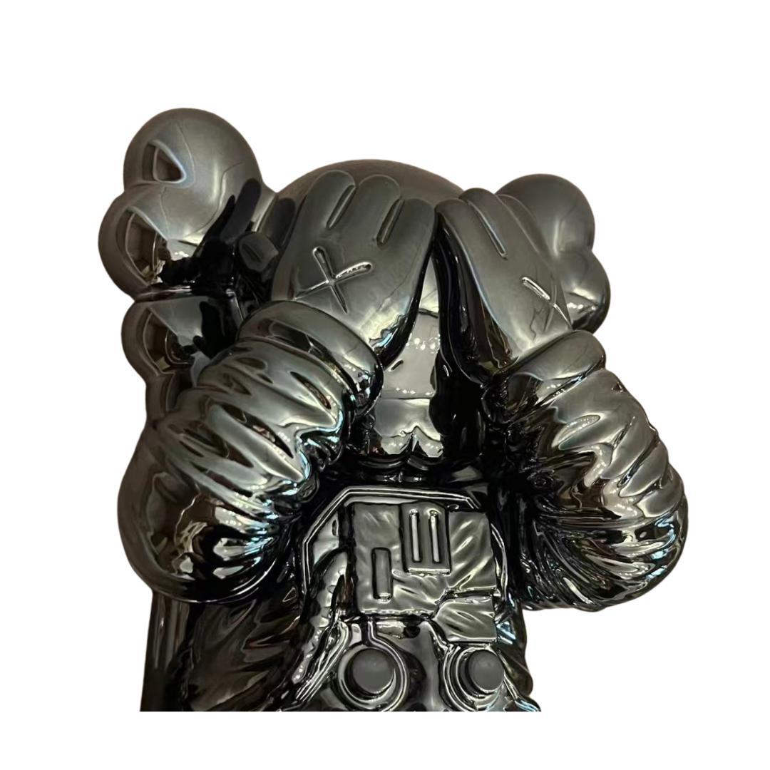 KAWS カウズ フィギュア Holiday Space 3点セット