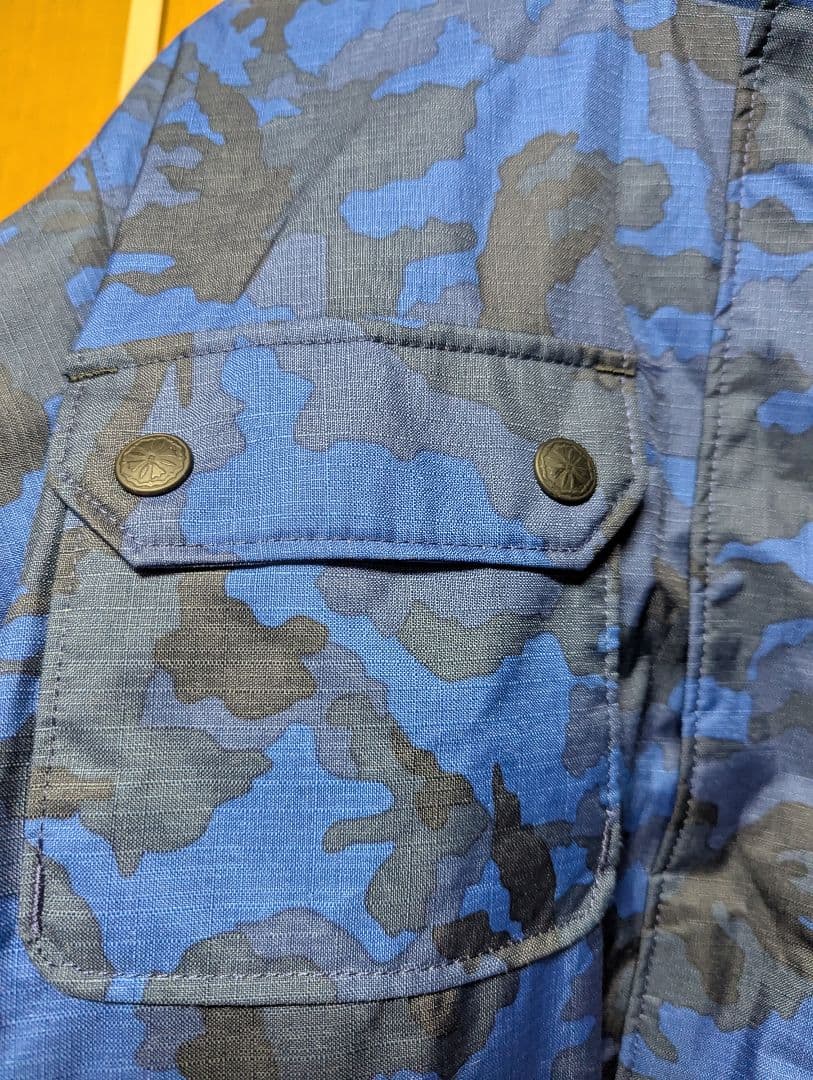 キスマーク　スノーボードウェア