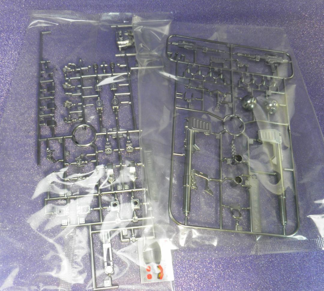 EXPO限定 HGガンダムVer.G30＆EXトレーラー フルカラーメッキ