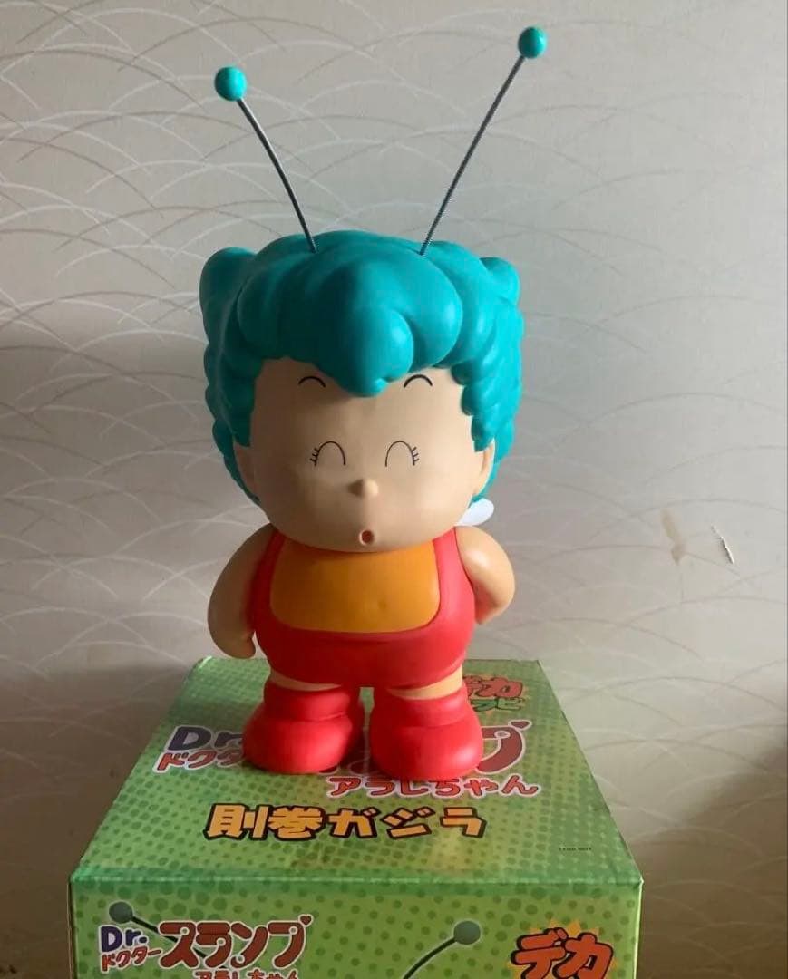 Dr.スランプアラレちゃん 　ガッチャンビッグフィギュア　デカソフビ
